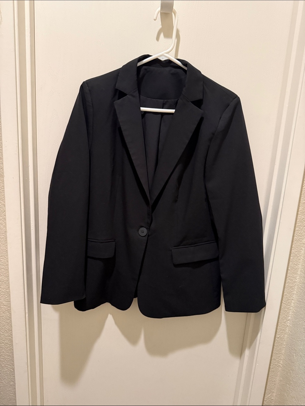 Classic Black womens Single-Button Blazer